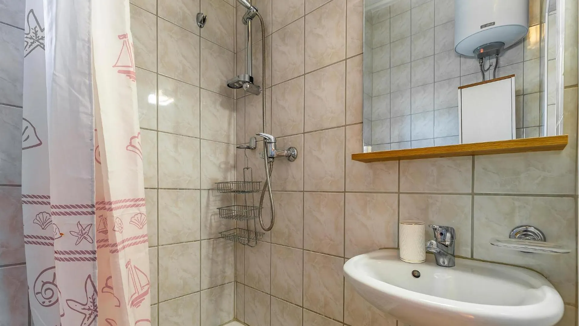 Pet Friendly Apartment In Medulin With Wifi