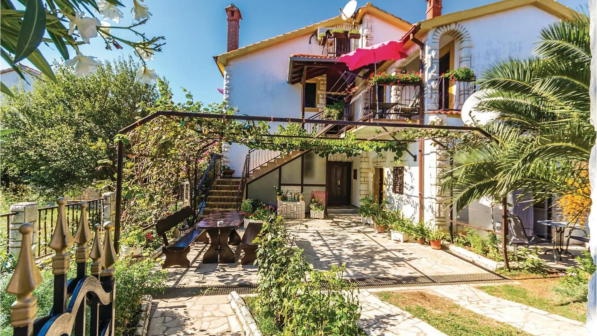 Pet Friendly Apartment In Medulin With Wifi